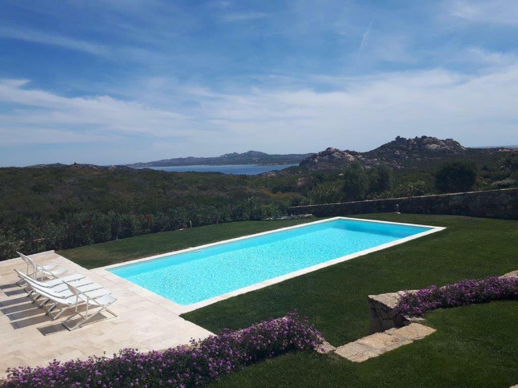 Villa Smeralda Palau Bagian luar foto